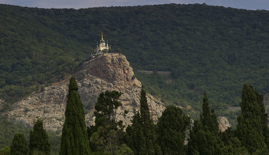 Церковь Воскресения Христова в поселке Форос в Крыму