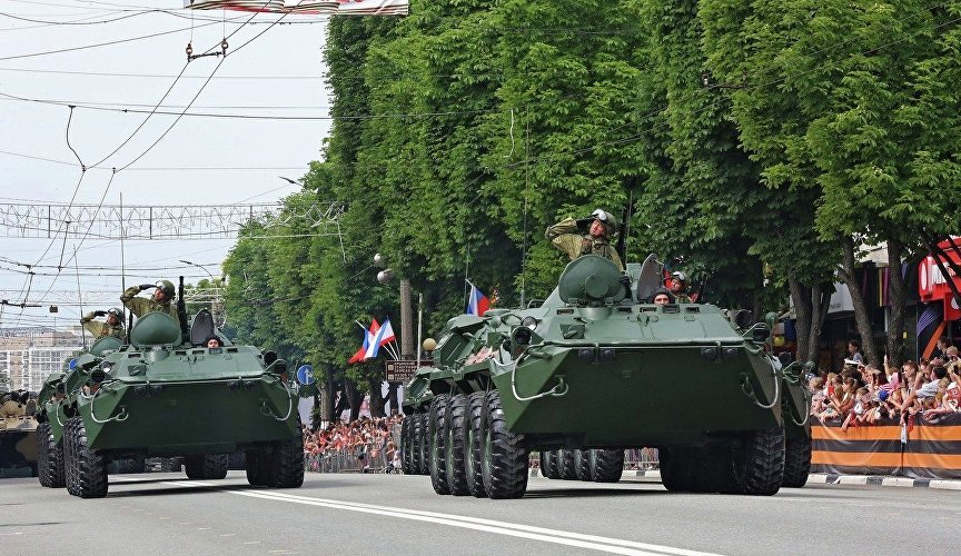 Парад Победы в Симферополе