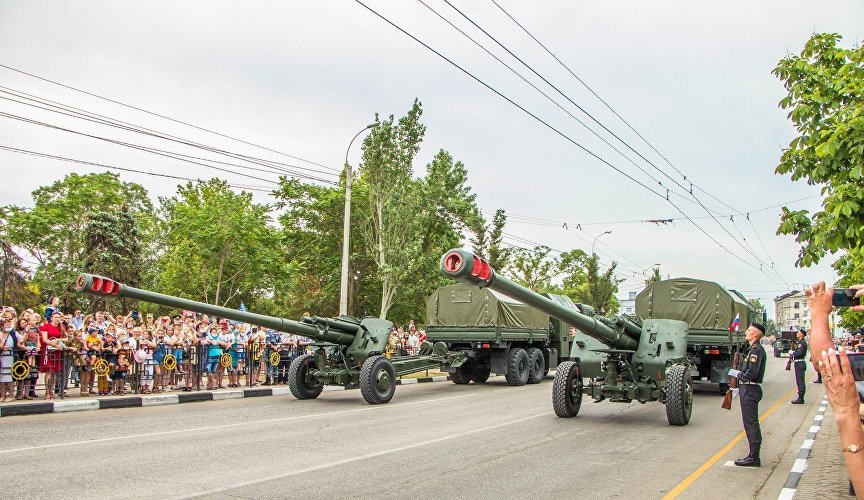 Парад Победы в Керчи