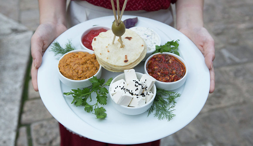 Dishes in the Crimean restaurant