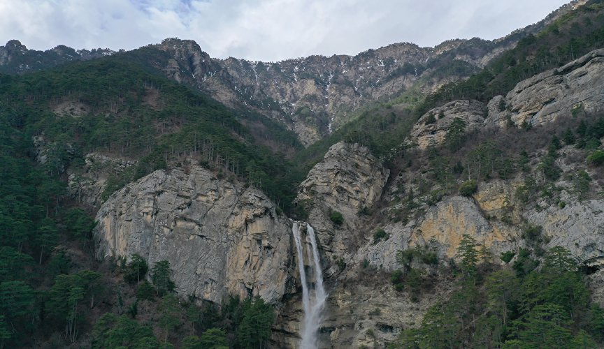 Вид на водопад Учан-Су