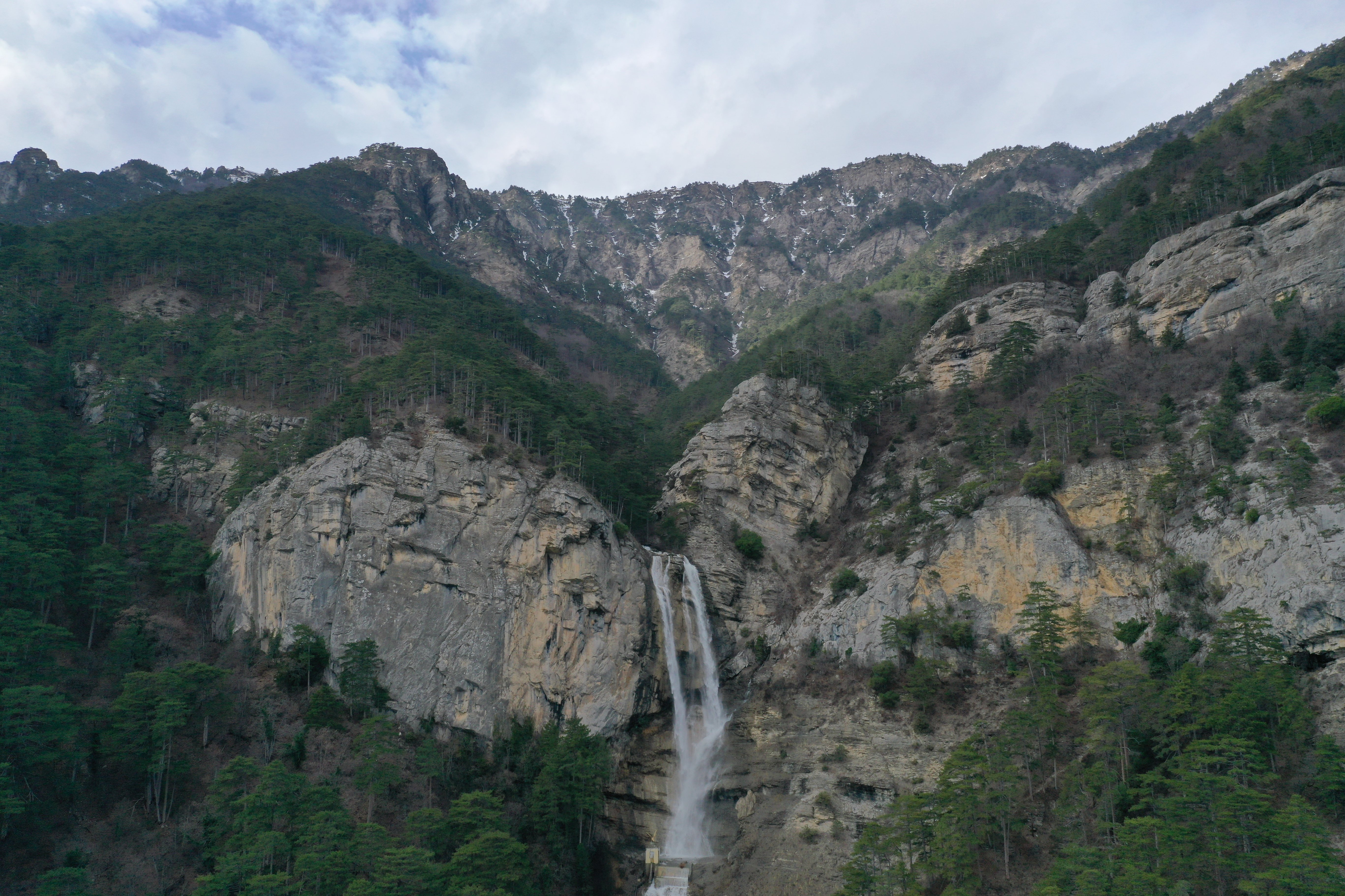 Вид на водопад Учан-Су