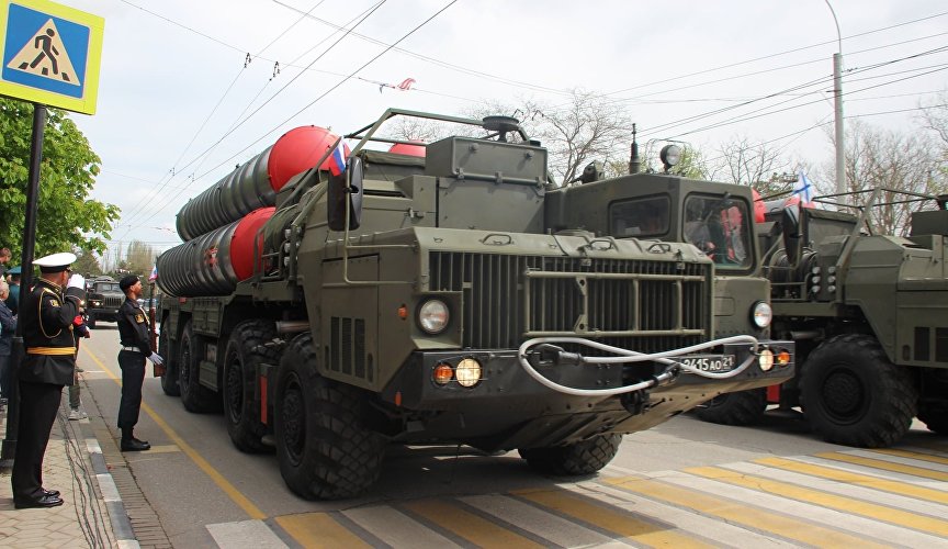 Военный парад в Керчи