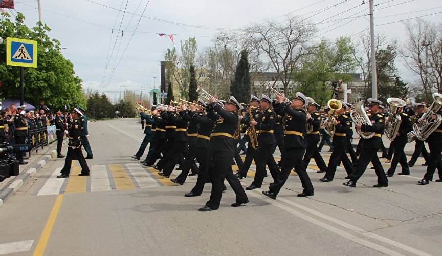 Военный парад в Керчи