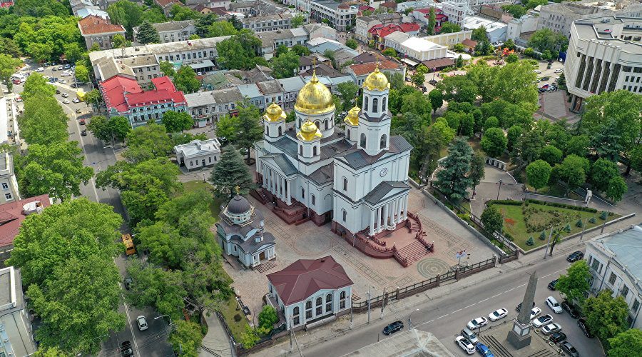 Вид на собор Александра Невского в Симферополе