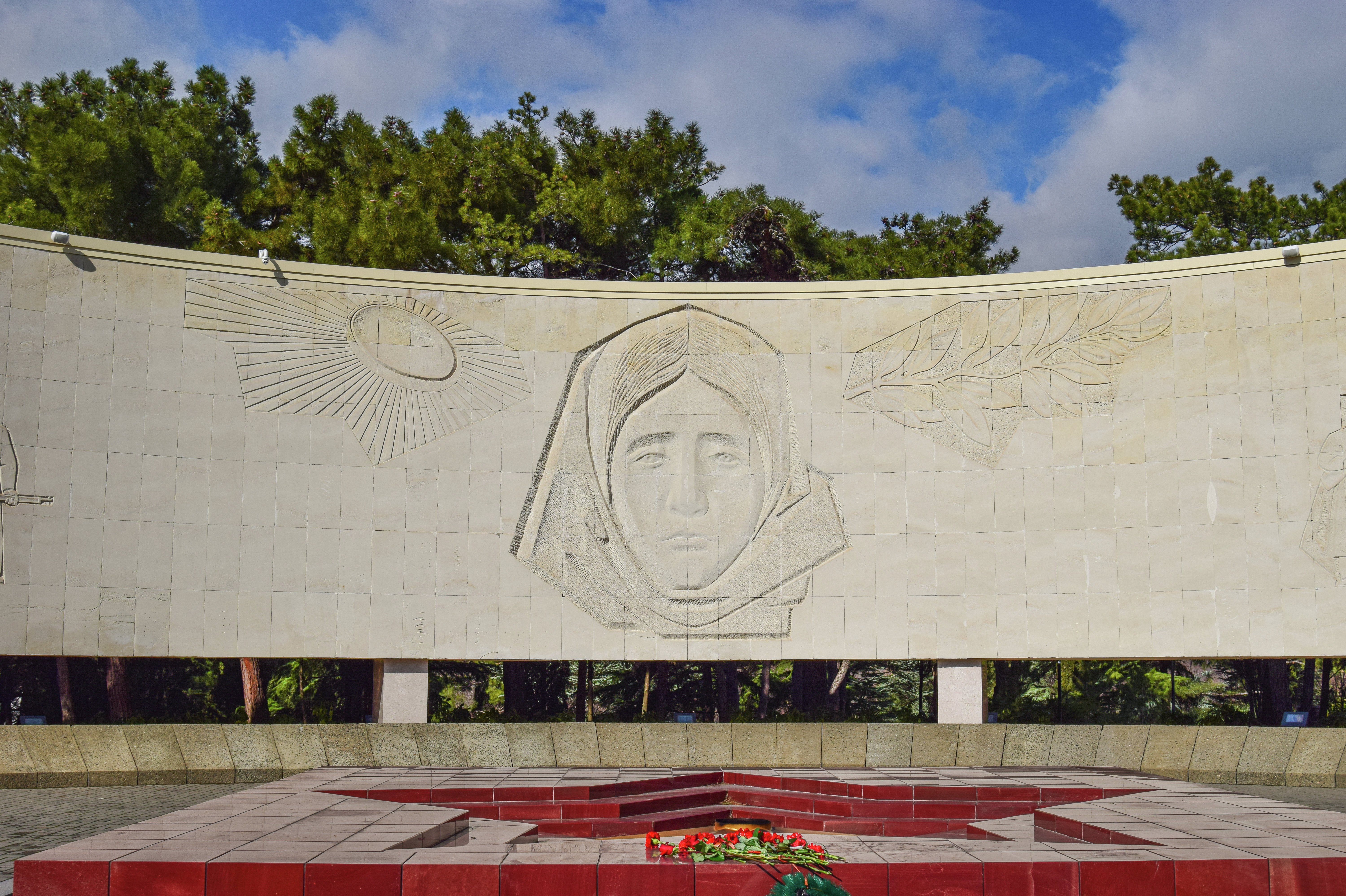 Мемориал &amp;laquo;Холм Славы&amp;raquo; в Ялте