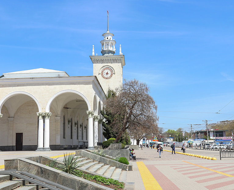 Железнодорожный вокзал Симферополя 